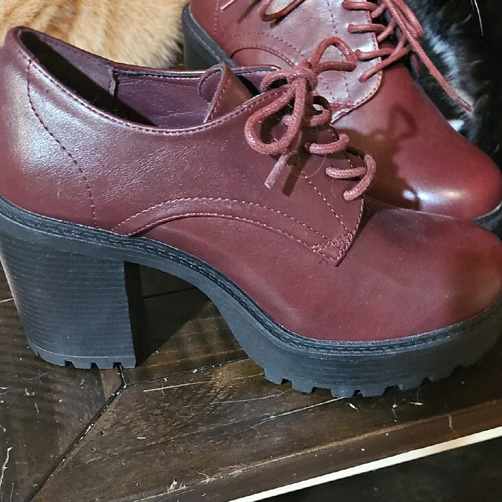 Torrid Burgundy Lace-Up Platform Boots - Picture 2 of 2